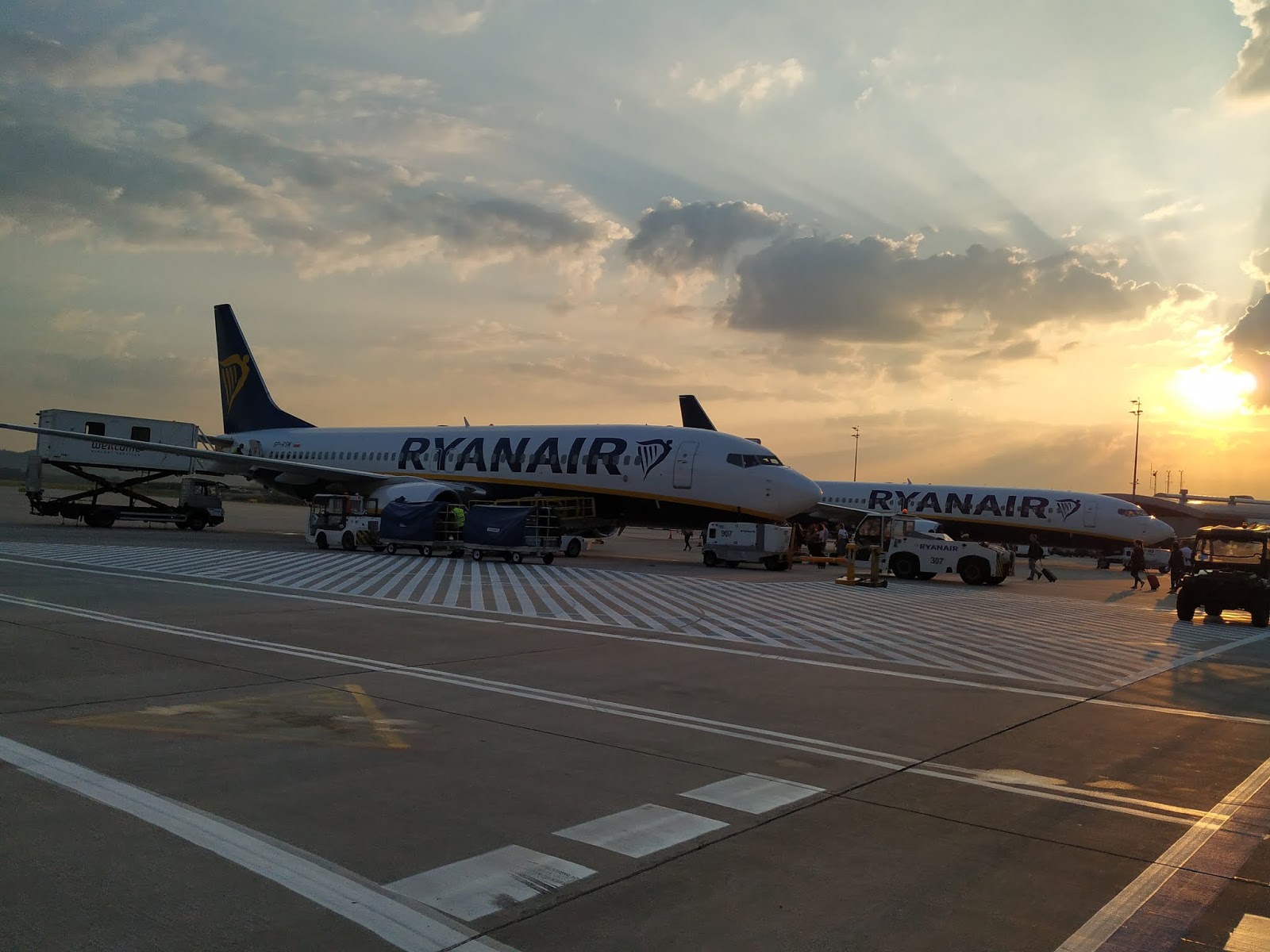 Ryanair a východ slunce